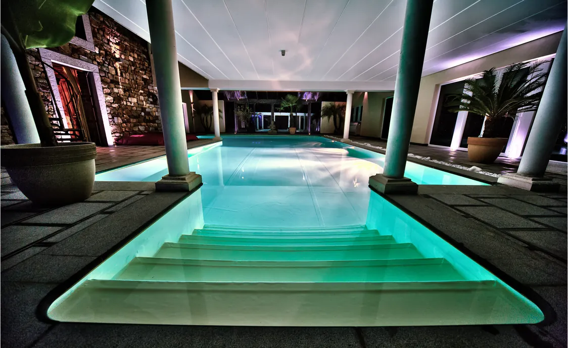 Luxus Suite für max. 2 Erwachsene + 2 Kinder in Theux mit privatem Pool und Spa