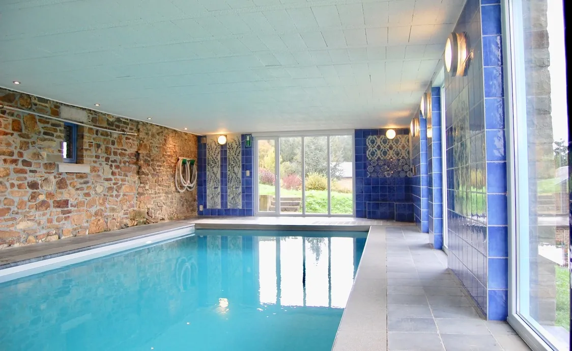 Ferienhaus für 16 Personen mit privatem Innenschwimmbad und Sauna in den belgischen Ardennen