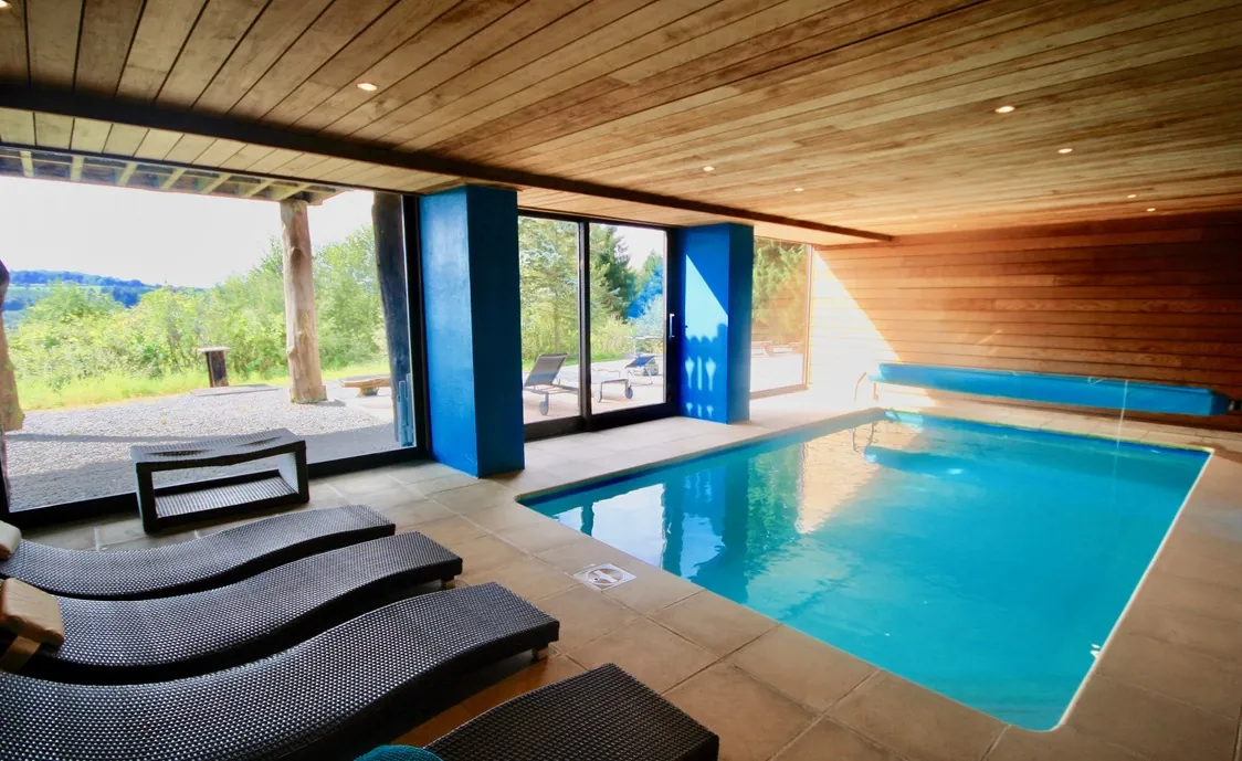 Luxus Ferienhaus mit privatem Innenpool und Sauna in den belgischen Ardennen