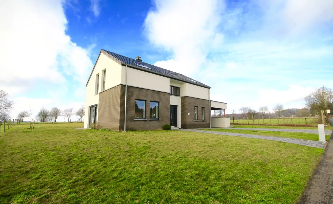 Modernes Ferienhaus für 6 Personen mit grossem Garten in Rodt bei Sankt Vith