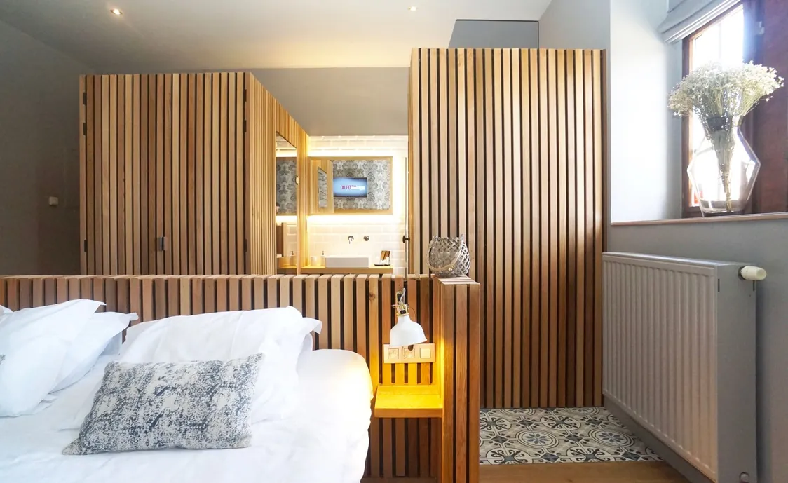 Schöne Suite mit Sauna im Zimmer – Frühstück auf Anfrage – in Ohey in den Ardennen