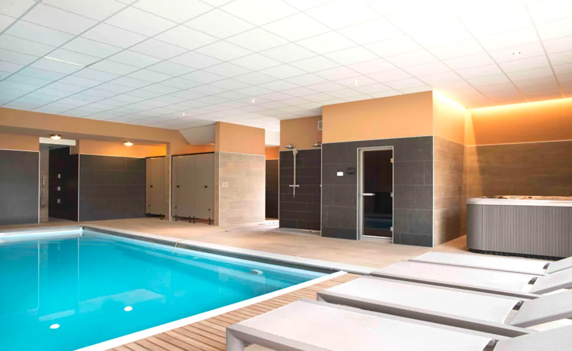 Luxus Wellness Villa für 27 Personen mit beheiztem Schwimmbad in den Ardennen