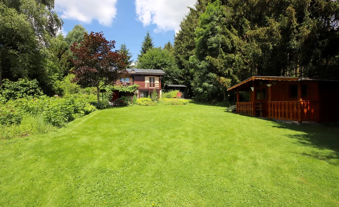 Gemütliches Chalet für bis zu 4 Personen in sehr ruhiger Lage der belgischen Ardennen mit Sauna und Grill