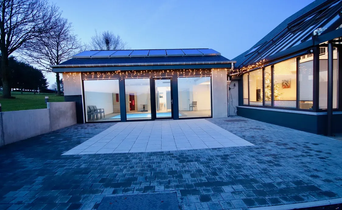 Ferienhaus für 14 Personen mit privatem Swimmingpool in der Nähe von St. Vith in den belgischen Ardennen