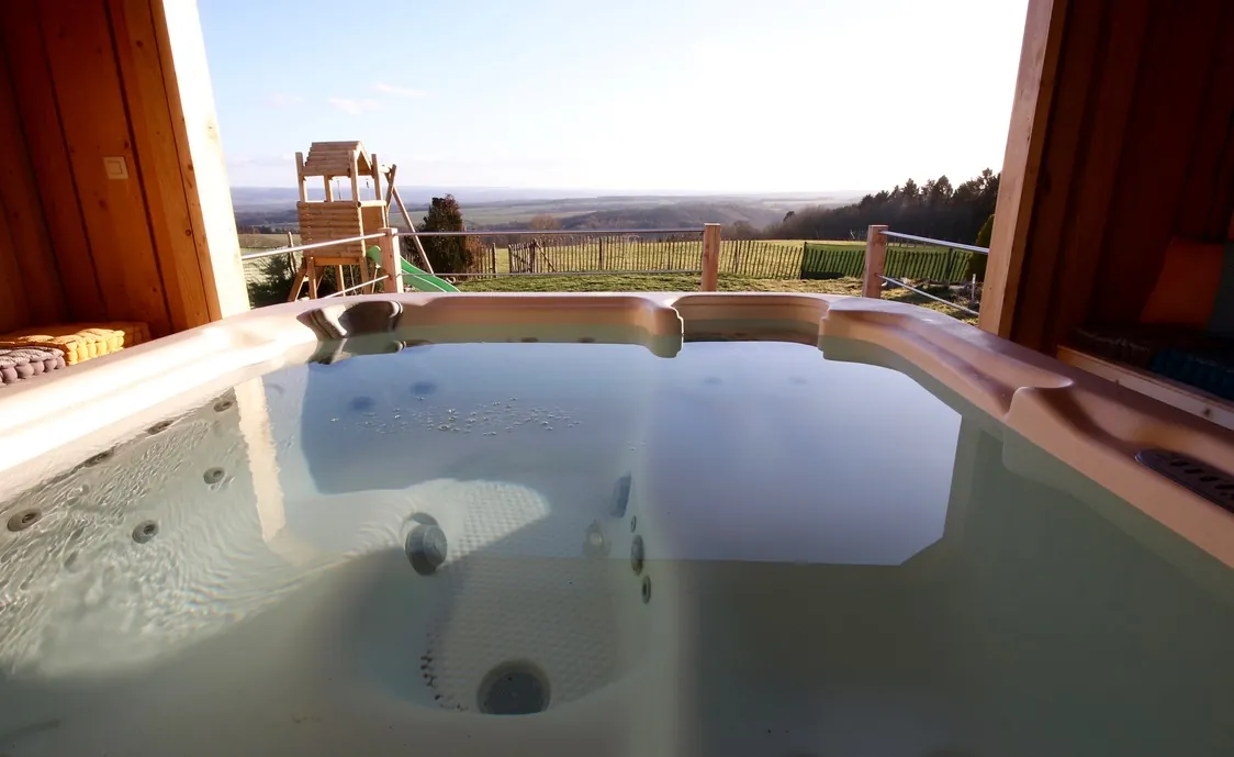 Ferienhaus mit Wellness für 9 Pers. nahe Durbuy