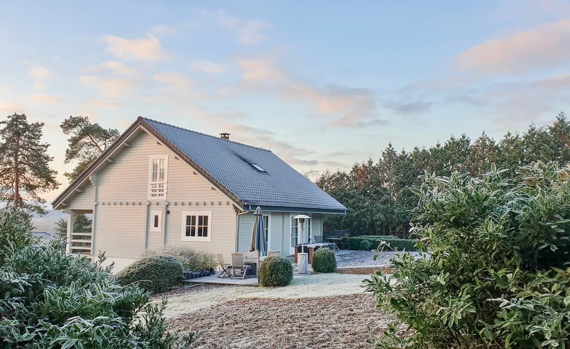 Ferienhaus für 9 Personen mit Außenpool, Jacuzzi und Sauna in Durbuy in den belgischen Ardennen **2 Hunde sind auf Anfrage herzlich willkommen**