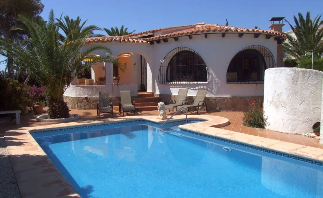 Schönes Ferienhaus mit Pool