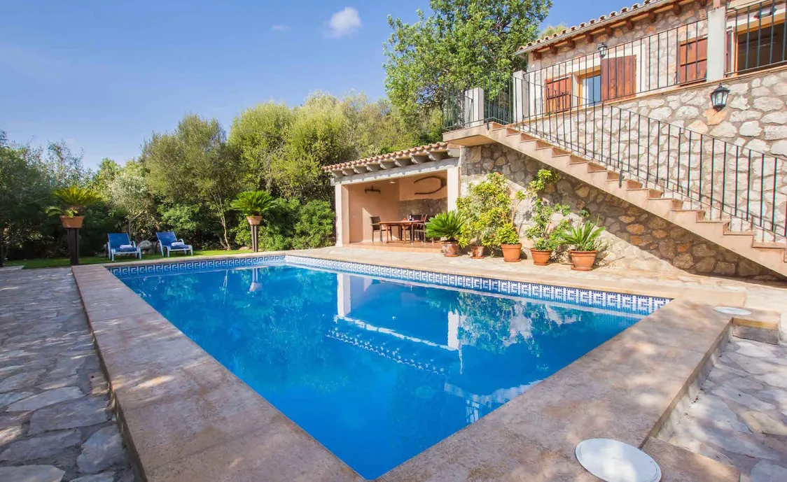 Finca Mallorca mit Pool in ruhiger Lage bei Buger – mallora