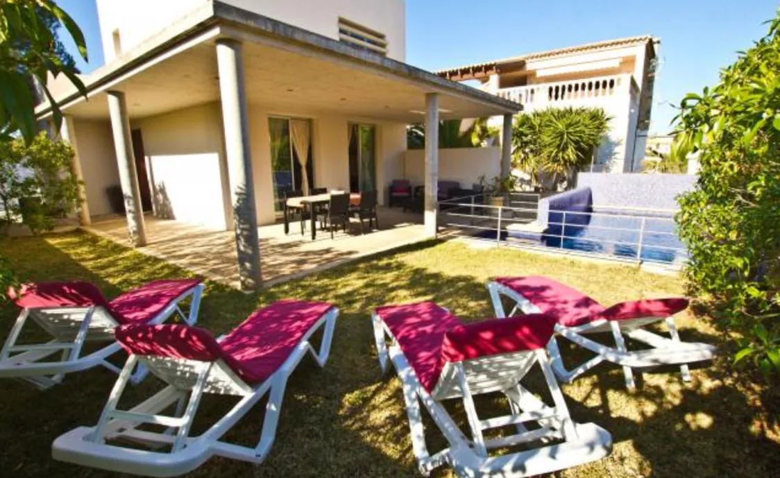 Ferienwohnung Mallorca am Strand mit Meerblick und Pool