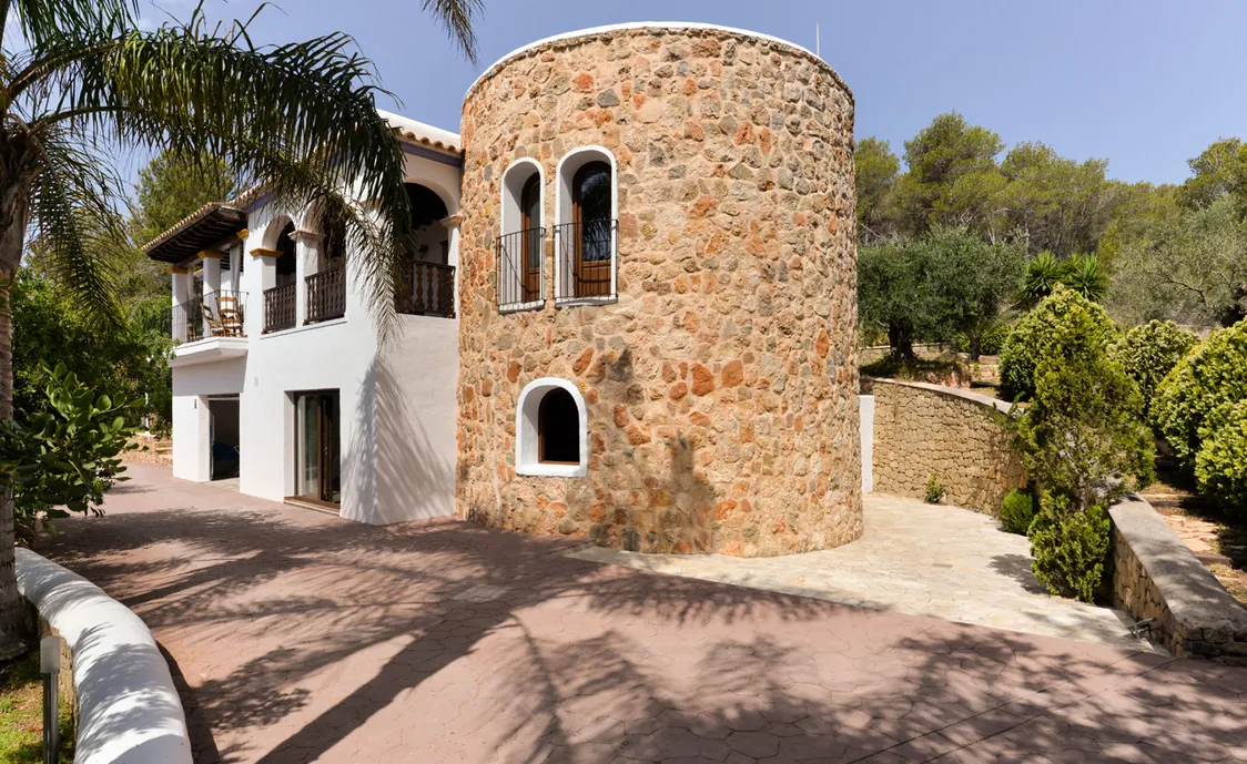 Große Ferienvilla in ruhiger Lage