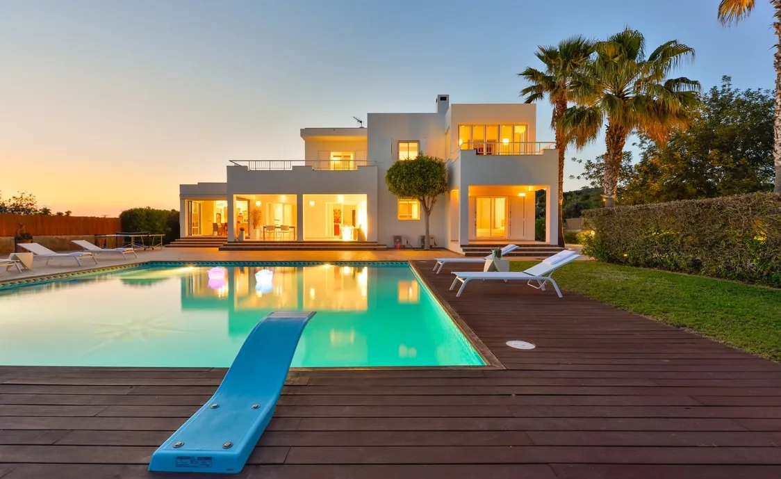 Luxusvilla in ruhiger Lage mit Whirlpool