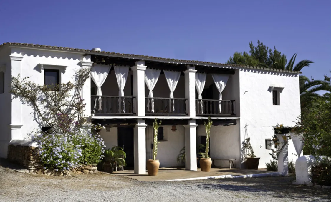 Villa in Ibiza für 8 Personen mit Pool in ruhiger Lage