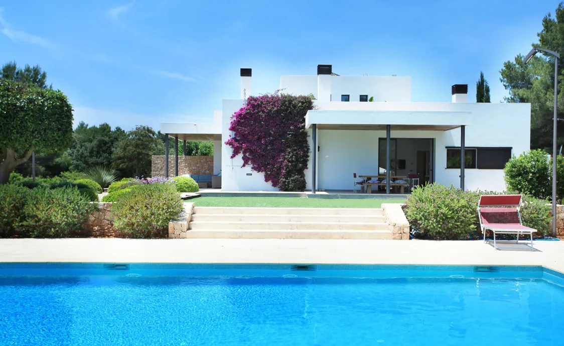Ferienvilla im Herzen Ibizas in ruhiger Lage