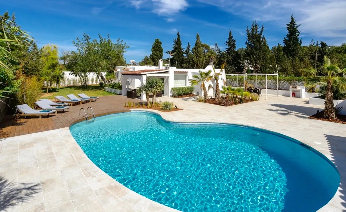 Gemütliches Ferienhaus auf Ibiza für 8 Personen mit Pool