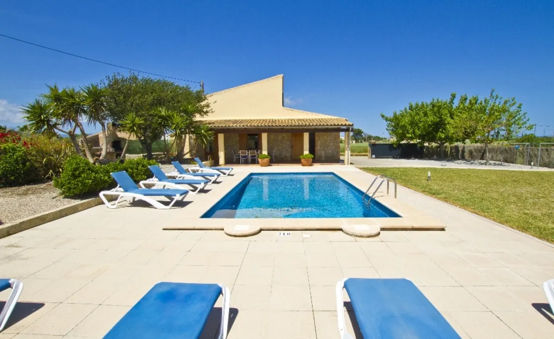 Finca bei Can Picafort für 8 Personen mit Pool