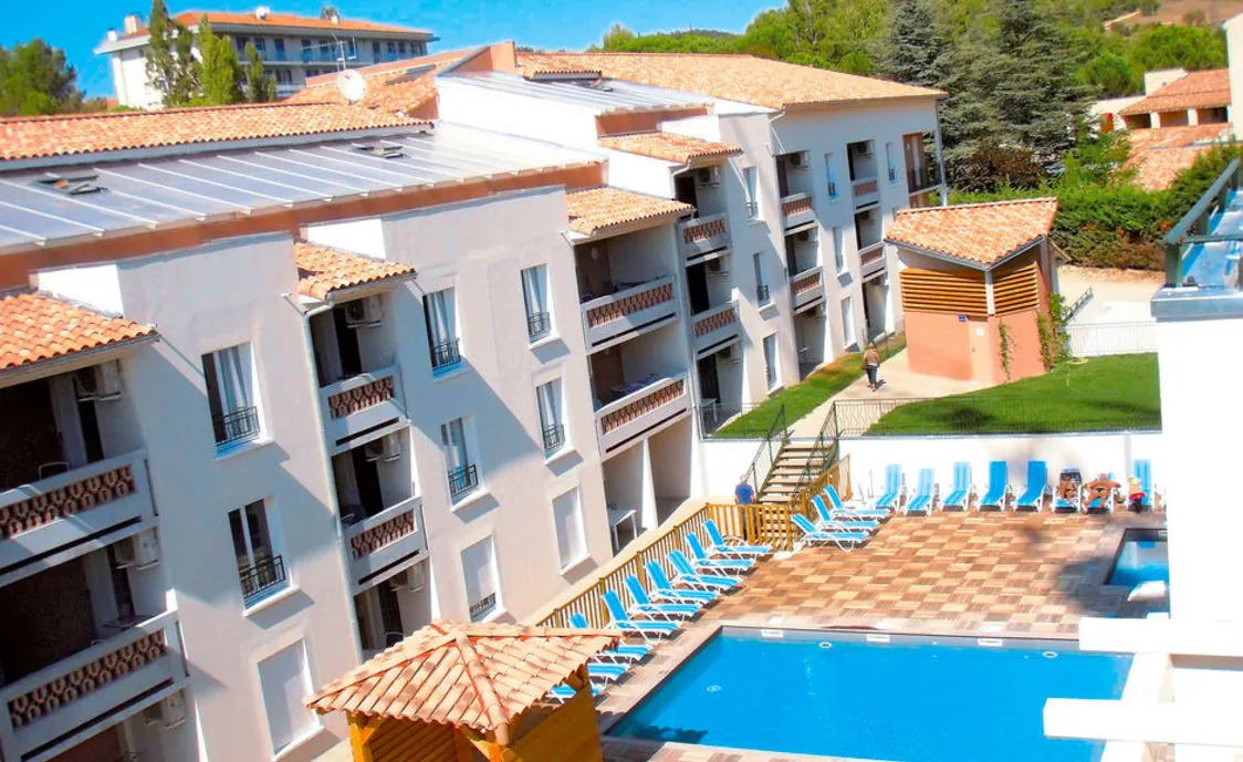 Ferienwohnung für 6 Personen im Kurort Gréoux les Bains mit Schwimmbad