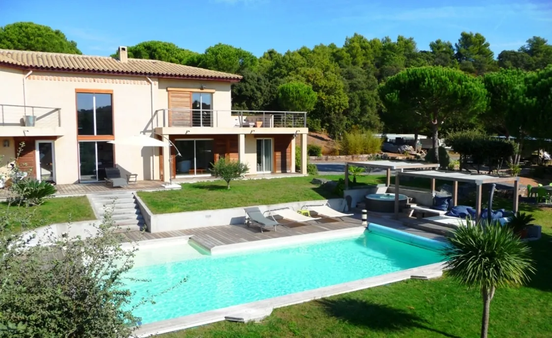 Moderne Luxus villa in Gassin mit Whirlpool und beheiztem Pool