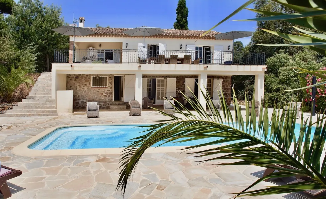 Moderne Ferienvilla für 8 Personen mit Pool in Sainte Maxime