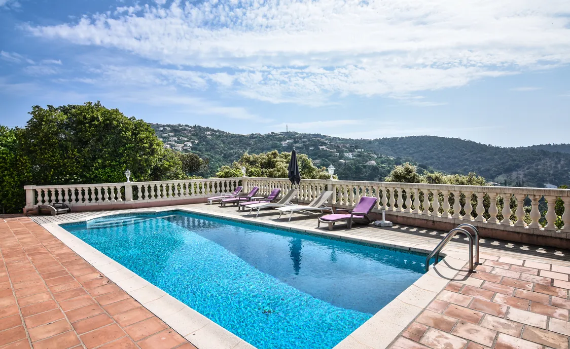 Villa mit Meerblick in der Bucht von Sainte-Maxime
