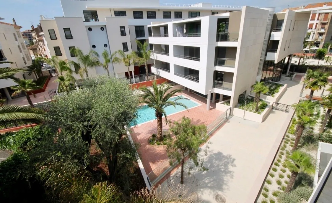 Luxusappartement für 4 Personen mit Gemeinschaftspool, im Zentrum von Cannes, nur 1 km vom Strand