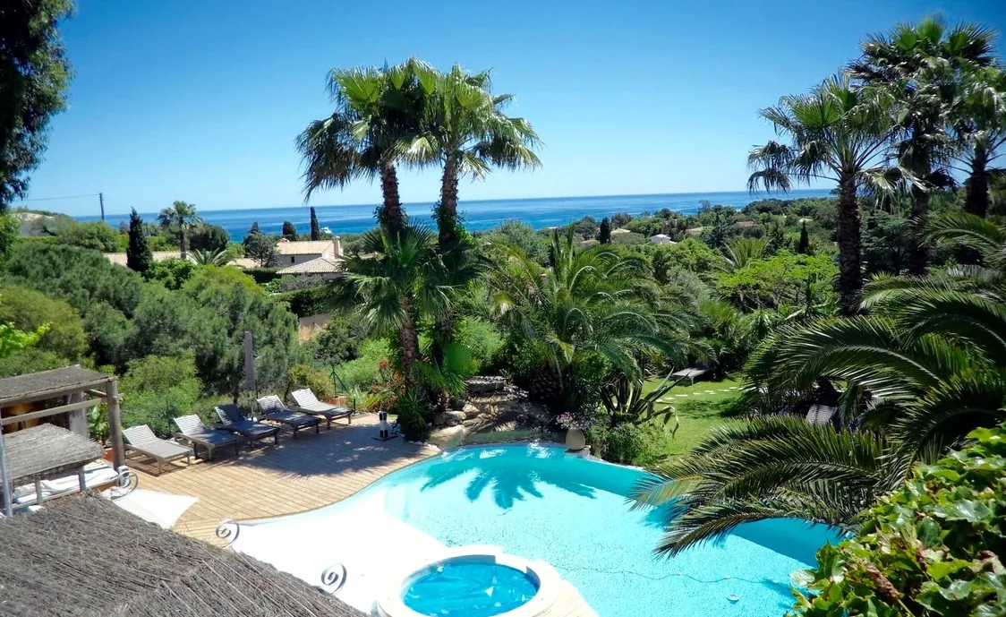 Einzigartige Villa Pampelonne direkt am Strand und Club 55