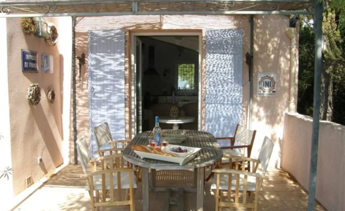 Charmantes Ferienhaus für 4 Personen mit Pool, in Strandnähe