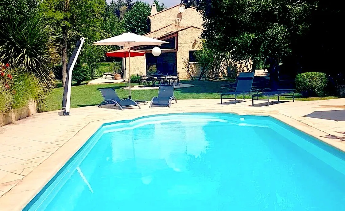 Villa für 8-10 Personen mit privatem Swimmingpool und Tennisplatz in Saint Maximin la Sainte Baume