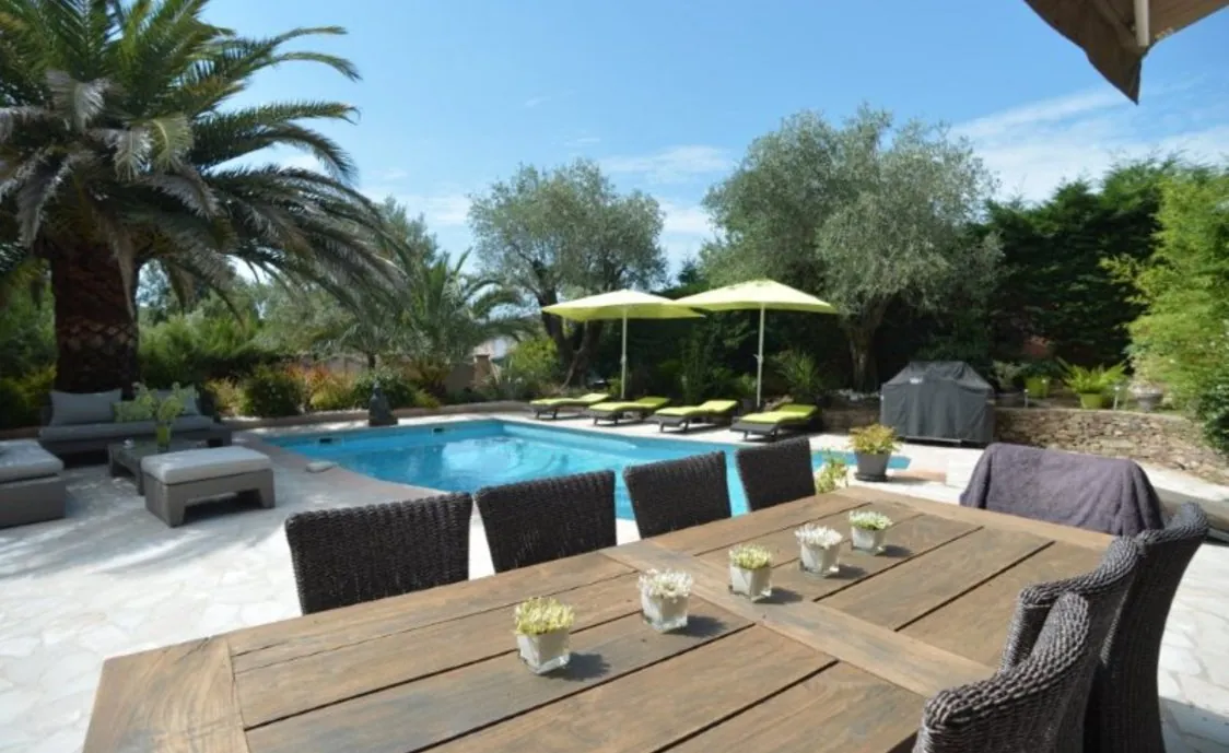 Luxus Villa Ferienhaus nahe Saint-Tropez – Gassin