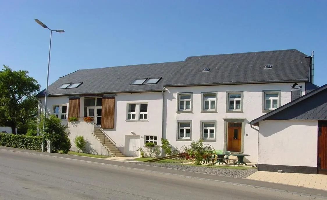 Ferienhaus für 28 Personen mit großem Garten und Spielplatz, in Binsfeld – Luxemburg, nur wenige Kilometer von Belgien entfernt